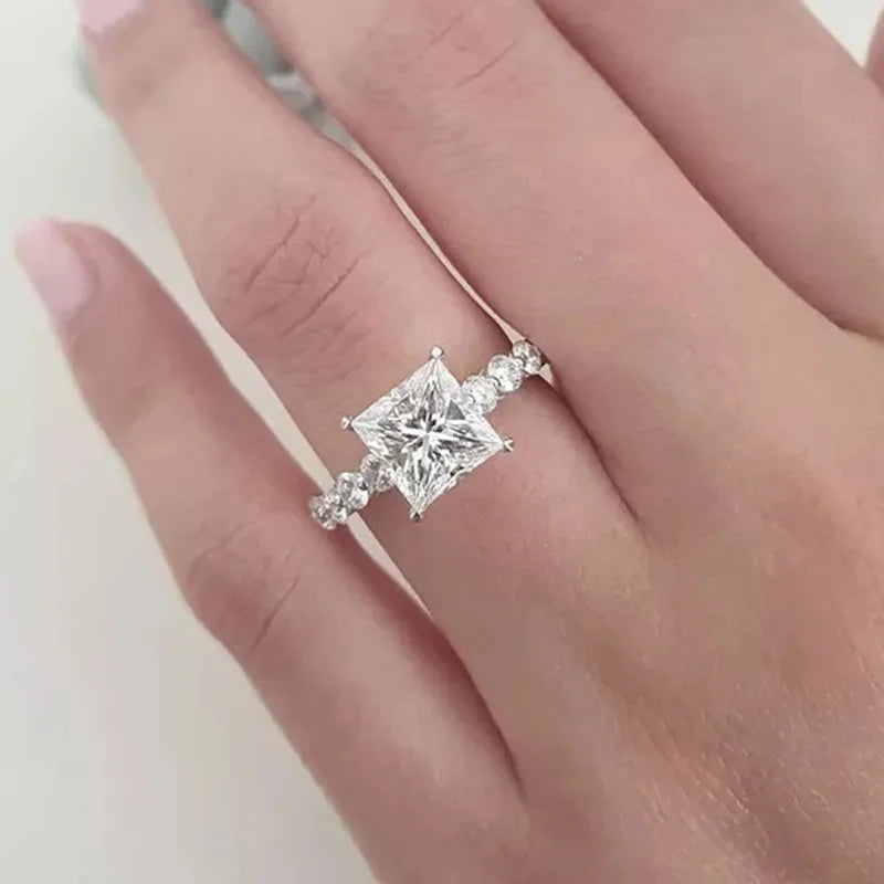 Q536 Princess Cut Diamond Ring Natural Diamond Engagement Ring Classic Women's Jewelry
