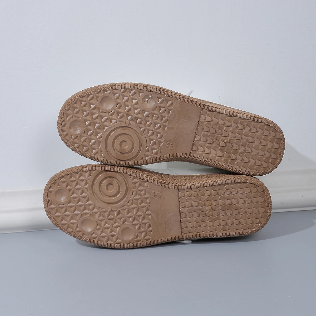 High Quality Casual White Rubber Runners Shoes for Women Fashionable Classic Soft Design Anti-Slip for All Seasons-Summer
