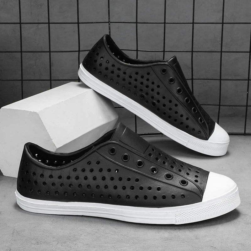 New beach sandals perforated shoes men's anti slip work shoes summer garden shoes water shoes ultra light outdoor walking shoes