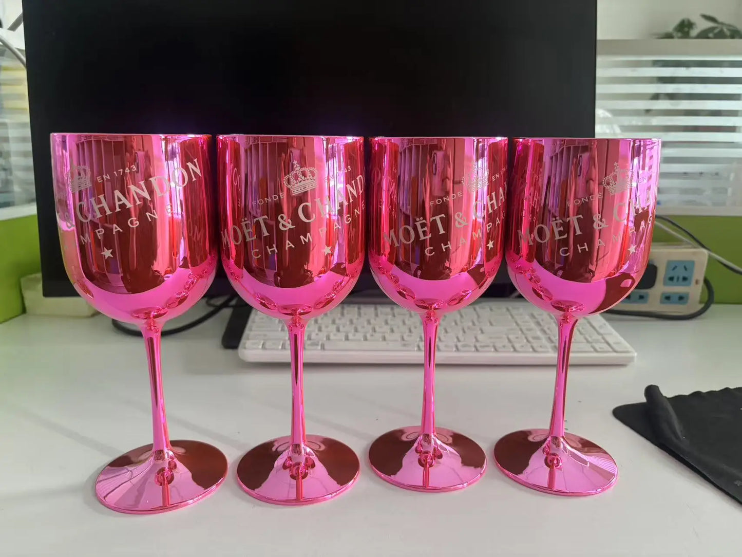 4pcs 480ml Plating Electroplated Shiny 16Oz Plastic Red Wine Glasses Plastic Champagne Flutes Cup Goblet For Party Wedding