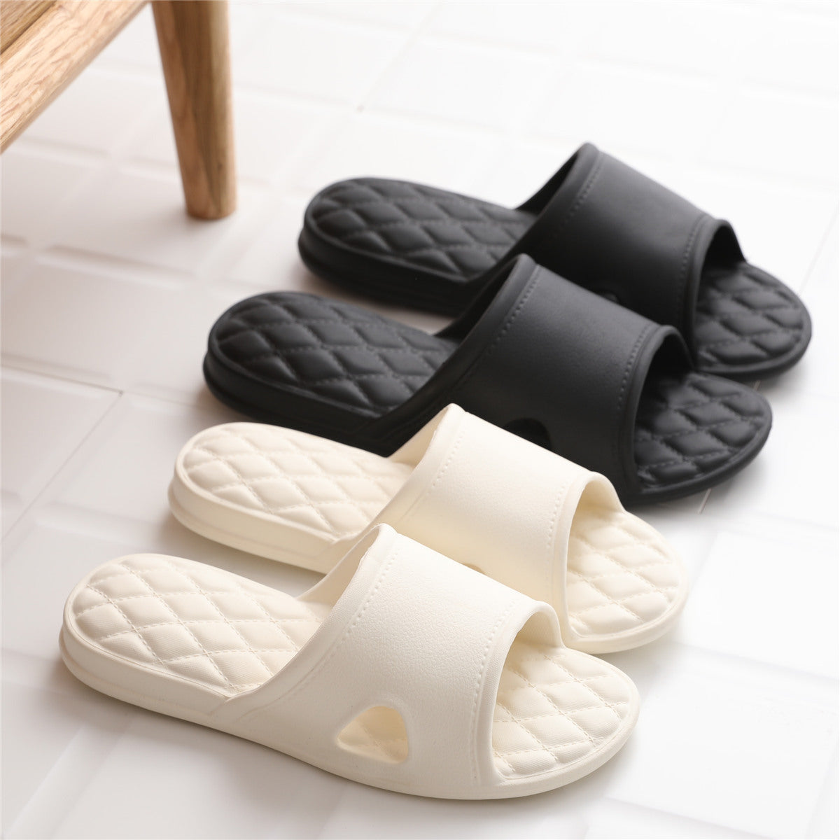 Feeling of stepping on excrement EVA men's and women's bathroom spring and summer home soft bottom household indoor bath sandals and slippers Outdoor