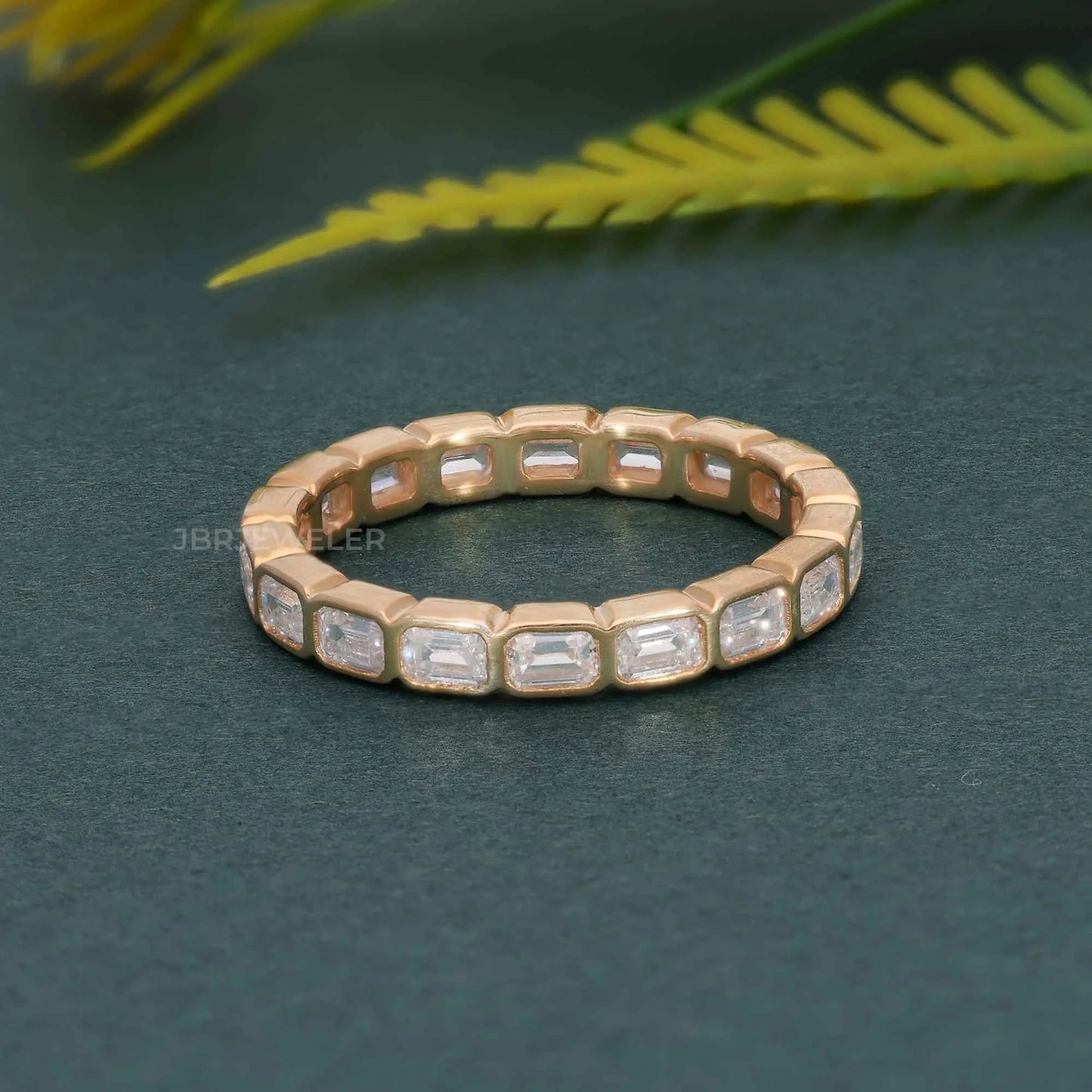 Trendy IGI Certified VVS Emerald Lab Grown Diamond 14k Solid Gold Bezel Set Wedding Band Ring Fine Fashion Luxury Women Jewelry