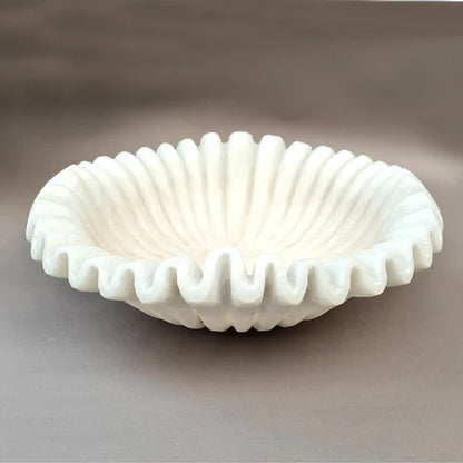 Makrana White Marble Polished Eco-Friendly Wavy Curly Design Country Style Large Size >10L Capacity Restaurant Party Bowl