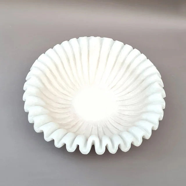 Makrana White Marble Polished Eco-Friendly Wavy Curly Design Country Style Large Size >10L Capacity Restaurant Party Bowl