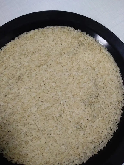 High Quality Non-Basmati Swarna Hard Medium-Grain Raw Export Rice Dried 10 kg 20 kg 50 kg Packing Manufactured in India