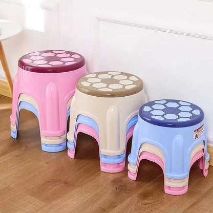 Petit tabouret en plastique empilable et épais pour la maison, idéal pour le canapé ou le thé.