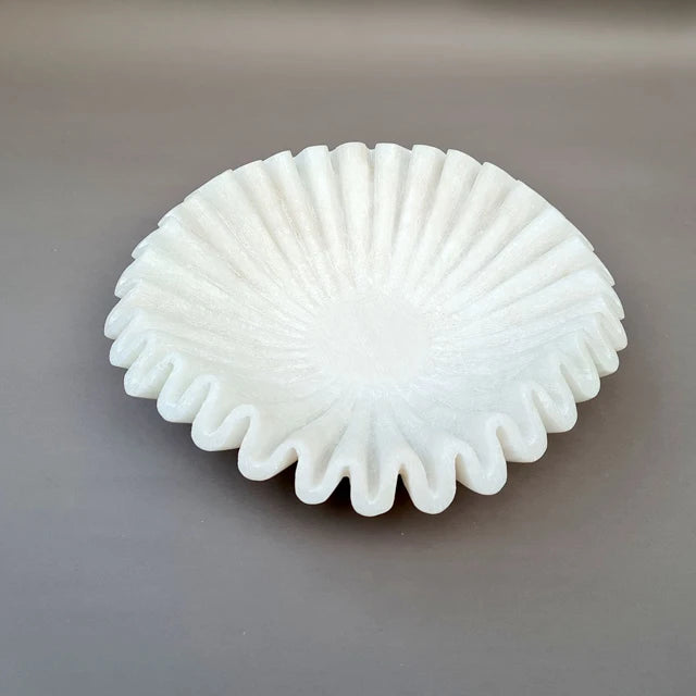 Makrana White Marble Polished Eco-Friendly Wavy Curly Design Country Style Large Size >10L Capacity Restaurant Party Bowl