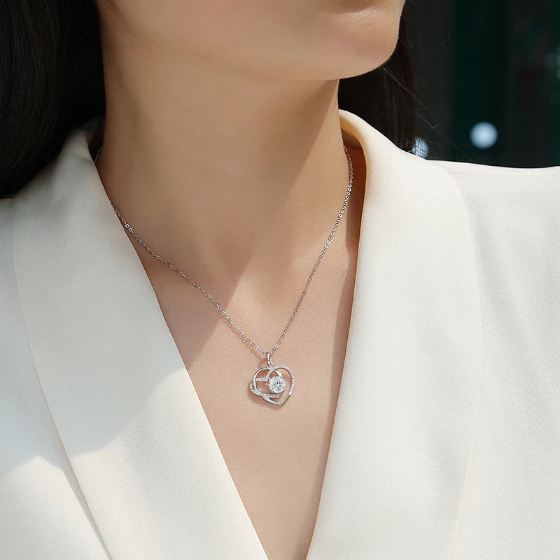 Jewelry Direct Factory Sterling Silver Heart Pendants Simple Design Gold Plated Charm for Women Moissanite Heart Shape Necklace