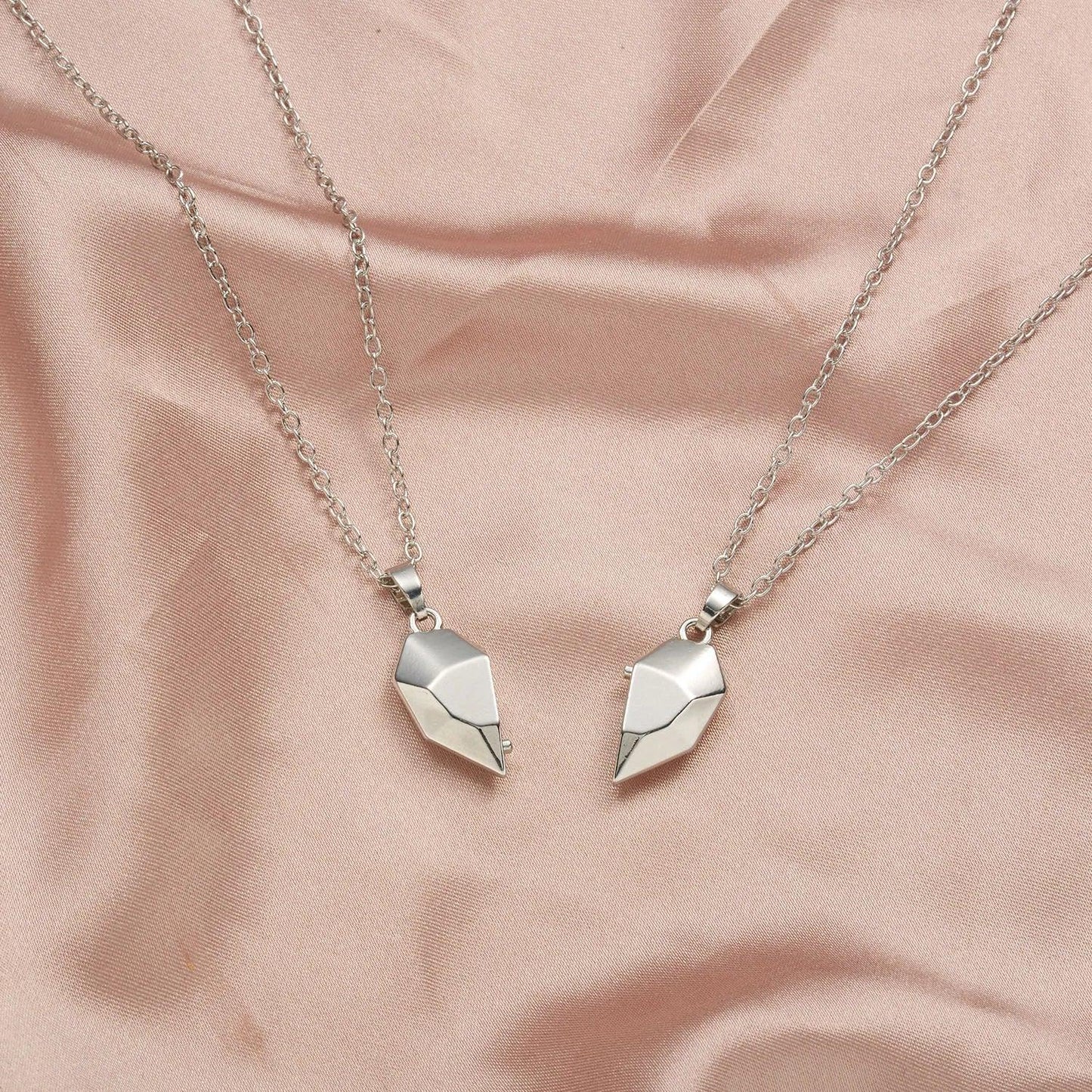 2Pcs Magnetic Heart Couple Necklace For Women Valentine's Day Sweater Chain For Best Friend Lovers Wedding Party Gift Jewelry