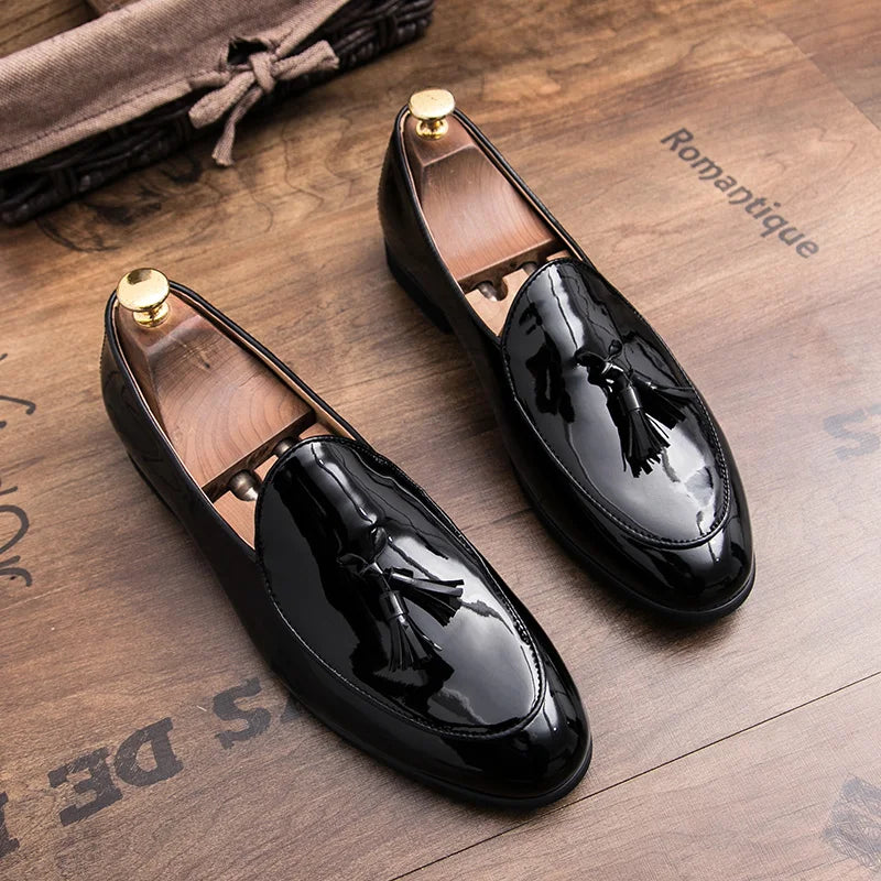 Tassel Leather Oxfords Shoes Men Loafers Casual Slip on Men Dress Shoes Italian Graceful Wedding Party Shoes Men Moccasins Black