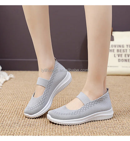 New Arrivals Fashion Female Flat Sandals Casual Summer Shoes for Women and Ladies Sneaker