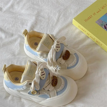 Women Trendy White Bread Shoes, 2025 Summer Original Cat Fish Motif, Thick Sole Elevated All-match Casual Sports Board Sneakers