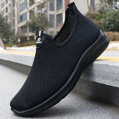 New Low-priced White Men's Sports Running Shoes, Walking Men's Casual Board Shoes