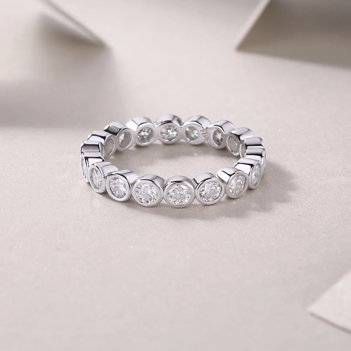 Female 925 Sterling Silver Luxury Women Fine Jewelry Rings Rhodium Plated Rings Bezel Setting Moissanite Eternity Rings
