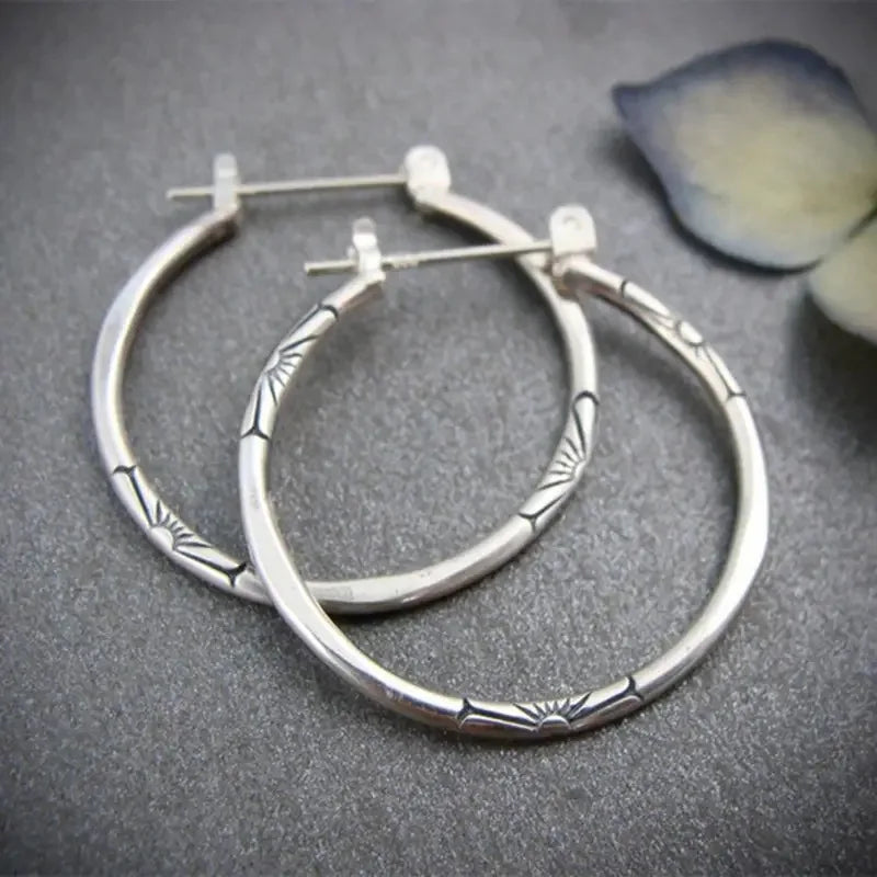 Silver Plated Hoop Earrings For Women Alloy Metal Fashion Jewelry Classic Round Design Daily Wear Accessory