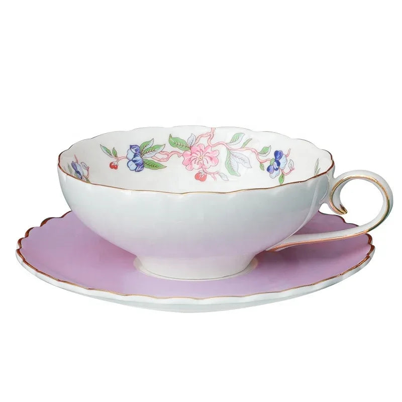 European Hand-painted Gold Rim Flower Edge Coffee Cup Afternoon Tea Bone China Porcelain Tea Cup and Saucer
