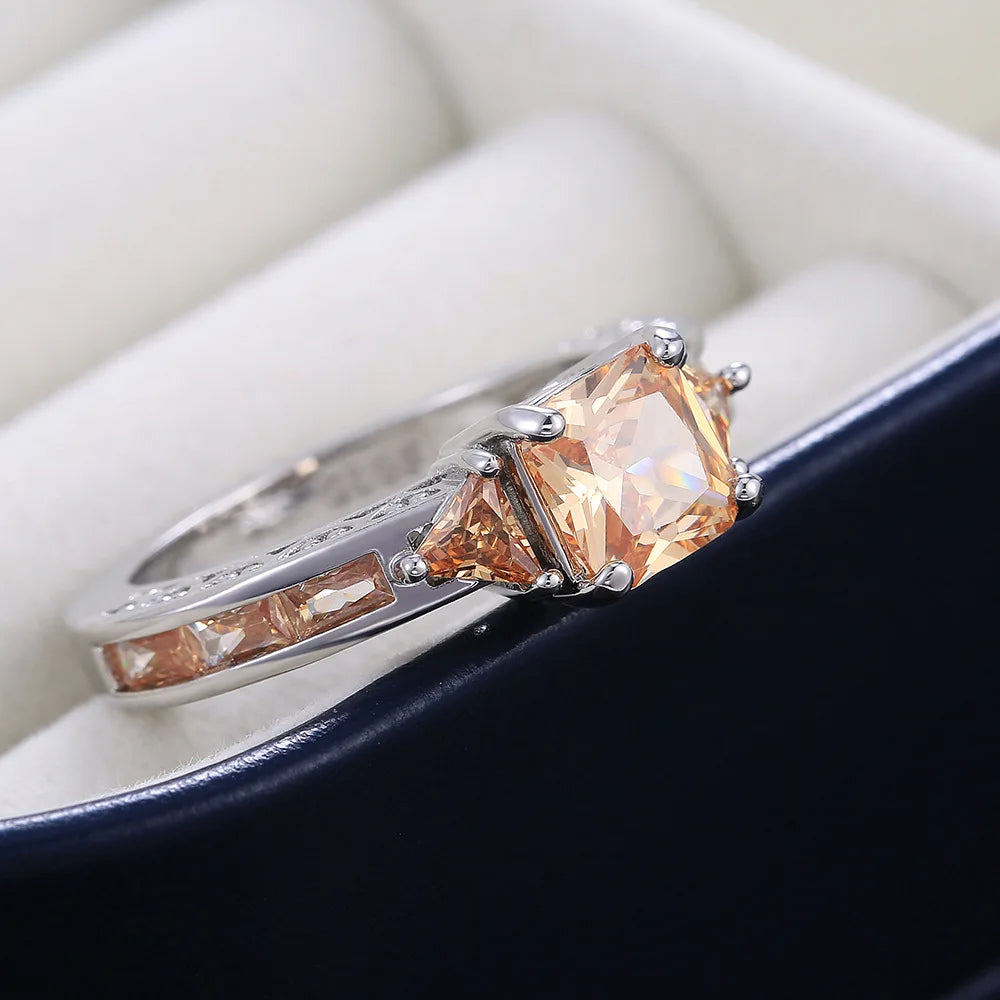 H170 Princess Cut Moissanite Ring 925 Silver Prong Setting Crown Design Engagement Band For Women