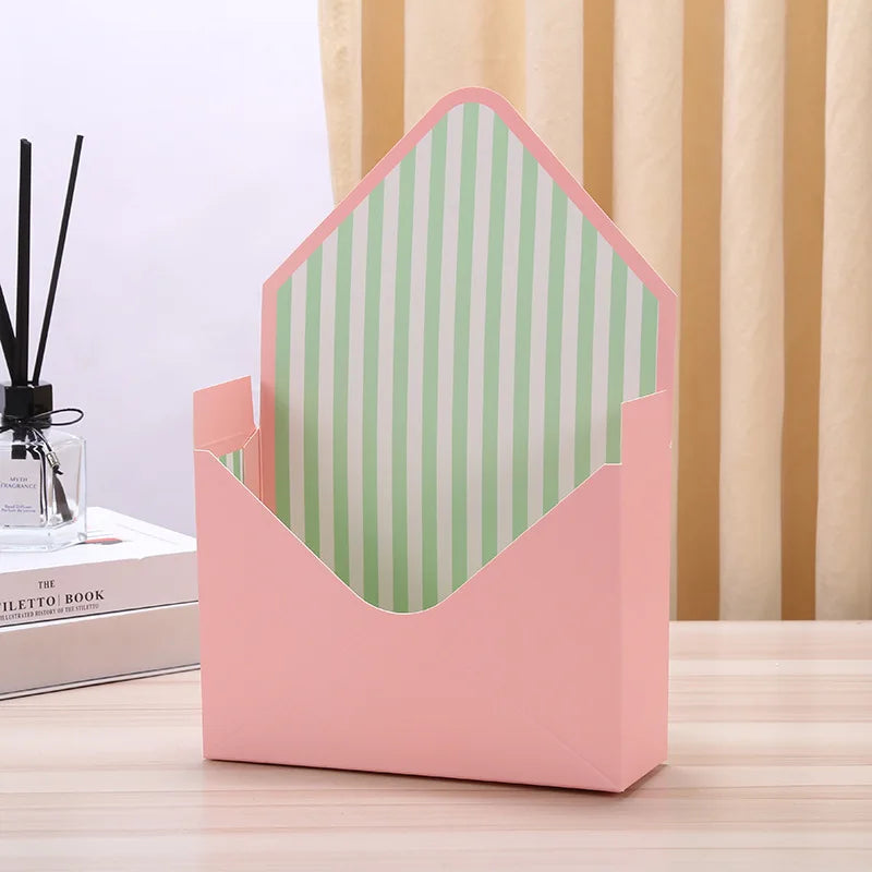 Yiwu China Suppliers Cheap Wholesale Folding Envelope Type Cardboard Paper Luxury Envelope Flower Packing Box for Mother's Day