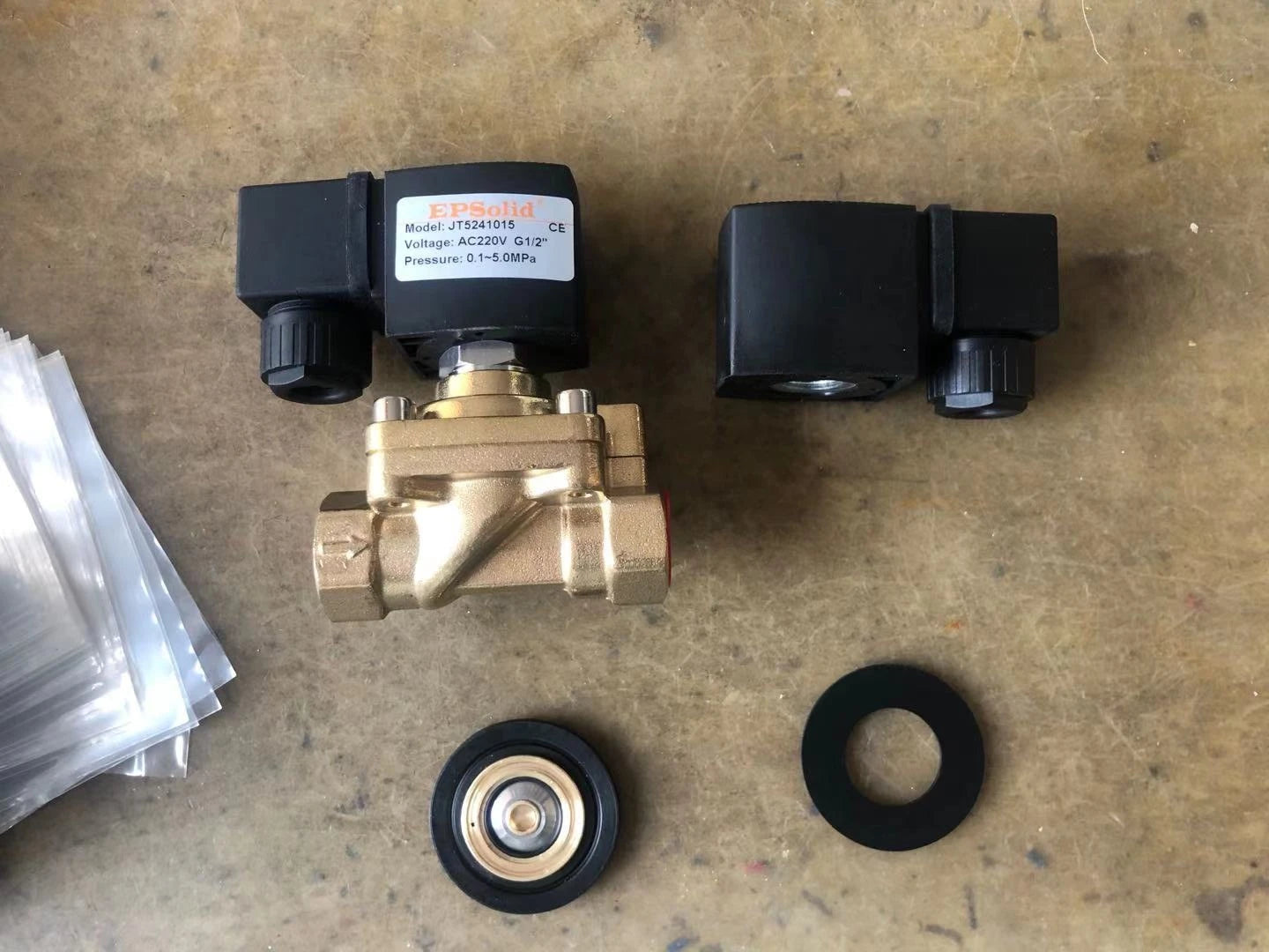 G1/2'' High Pressure 50Bar Brass Bottle Blowing Solenoid Valve JT5241015 AC220V for High Temperature Gas Pilot Structure