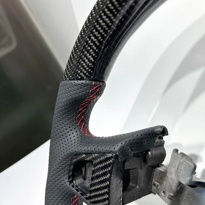 European Warehouse Stock Available: Sporty Glossy Carbon Fiber Alcantara Car Steering Wheels for Renault Megane 3 3RS