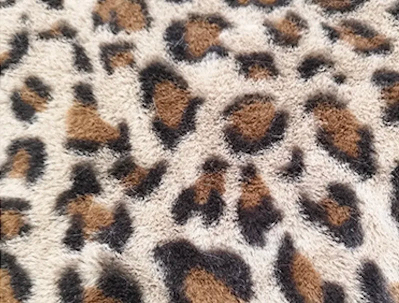 Custom Leopard Print Plush Knitted 100% Polyester Heavyweight Wind Proof Faux Fur Fabric High Quality Sewing Garment Girls Bag