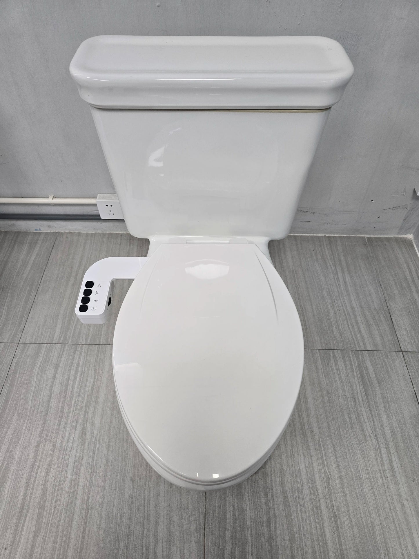 Newly Upgraded Sanitary Ware with Double Nozzles for Feminine Wash Device
