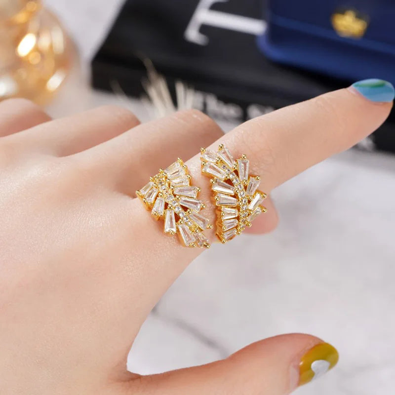 Q314 Geometric Cocktail Ring Gold Plated Crystal Rhinestone Channel Setting Women's Party Jewelry