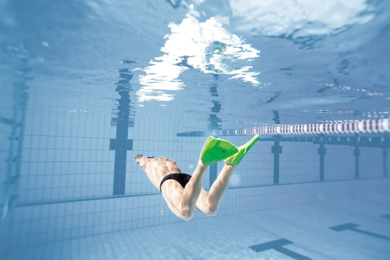 2025 Hot Sale Custom Made Adult Training Swim Flipper Snorkel Short Blade Silicone Fins Swimming