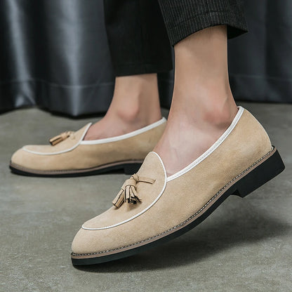 Green Color Faux Suede Breathable Logo Custom Available Wholesale Tassels Loafers Shoes for Men