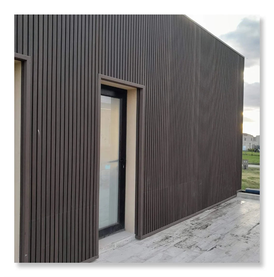 Modern Style Waterproof Composite WPC Wall Cladding Soundproof Interior Decoration Co-Extrusion Panels Plastic Wall Cladding