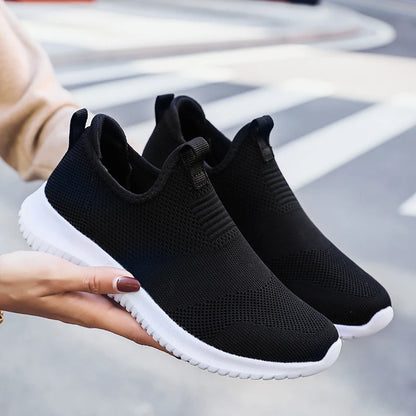 New Arrival Lightweight Slip-On Running Shoes for Couples Breathable Knit with Flexible Toe Air Cushion Cushioning Features