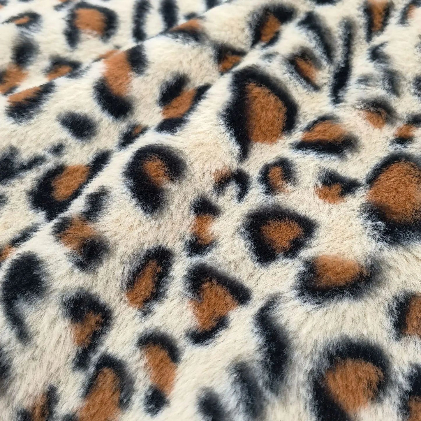 Custom Leopard Print Plush Knitted 100% Polyester Heavyweight Wind Proof Faux Fur Fabric High Quality Sewing Garment Girls Bag