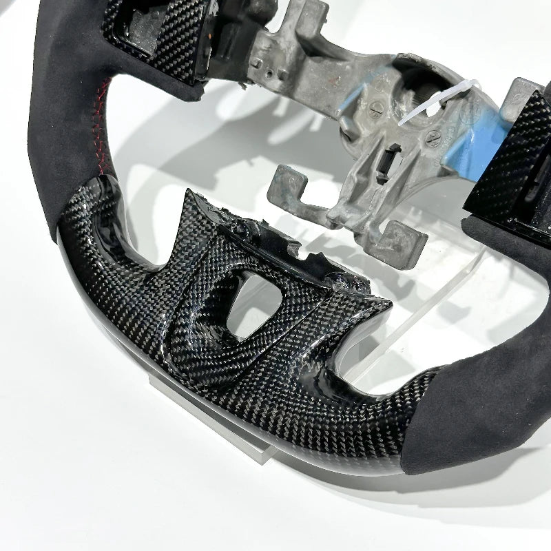 EU Warehouse Direct Shipping in Stock Flat-bottomed Sporty Glossy Carbon Fiber Alcantara Steering Wheel for Renault Megane 3 3RS
