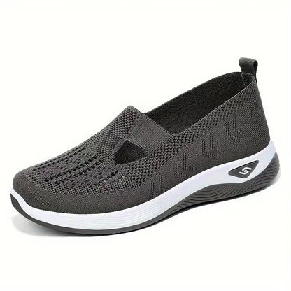 NY 2025 New lightweight summer breathable soft soled cloth shoes