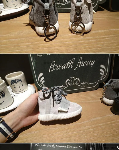 High Quality Portable Battery Charger Powerbank Coconut Sneakers 750 Shoe Power Bank 8000mAh  For All Phone