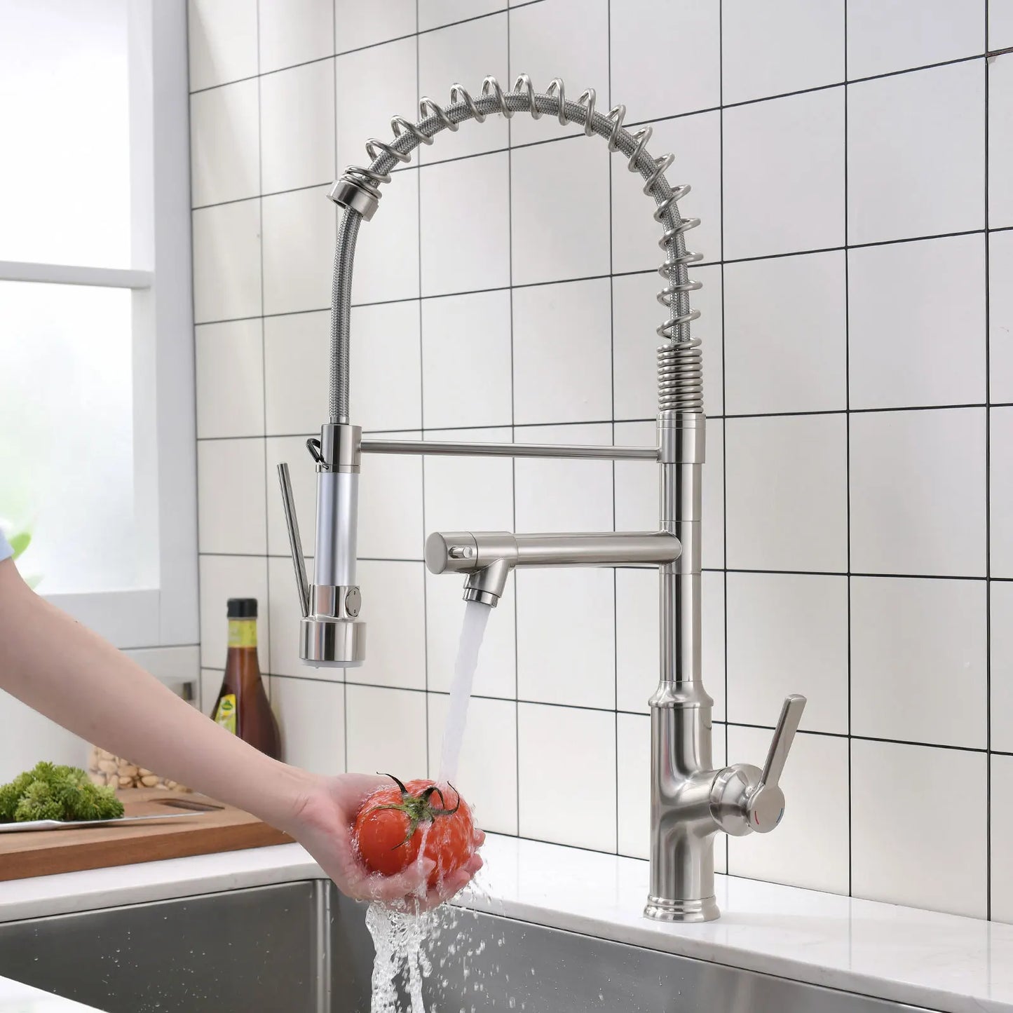 Factory Export Contemporary Single-Hole Basin Brass Faucets Quality Ceramic Kitchen Sink Faucets Single Handle Quality Guarantee