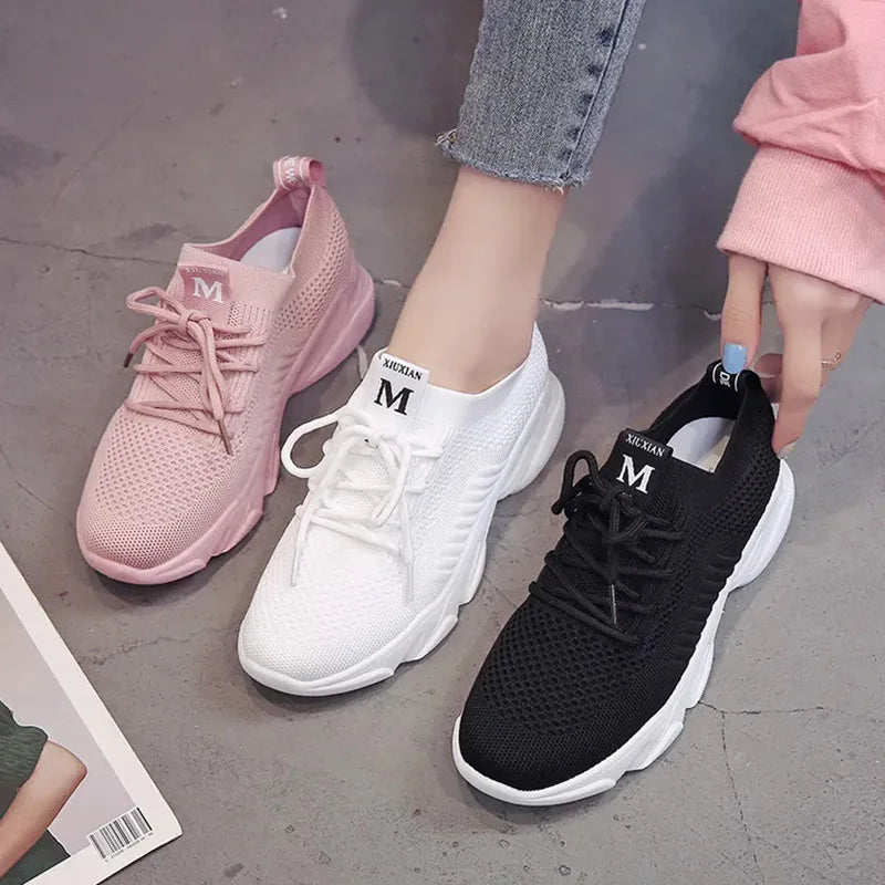Women's Trendy Casual Mesh Running Sneakers Comfortable and Breathable with Lighted Feature for Autumn Season Low Price