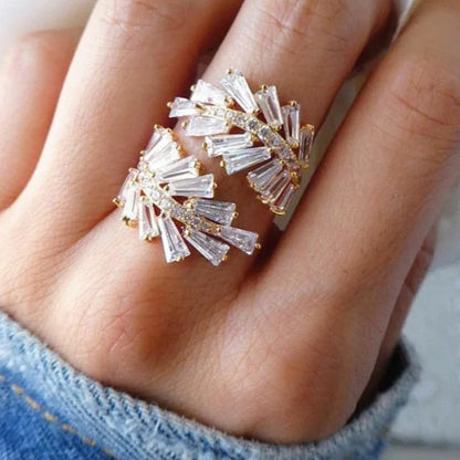 Q314 Geometric Cocktail Ring Gold Plated Crystal Rhinestone Channel Setting Women's Party Jewelry
