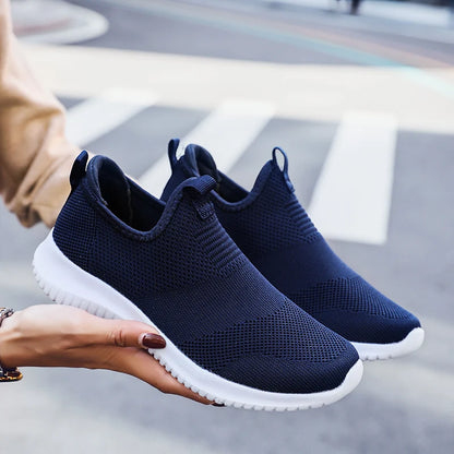 New Arrival Lightweight Slip-On Running Shoes for Couples Breathable Knit with Flexible Toe Air Cushion Cushioning Features