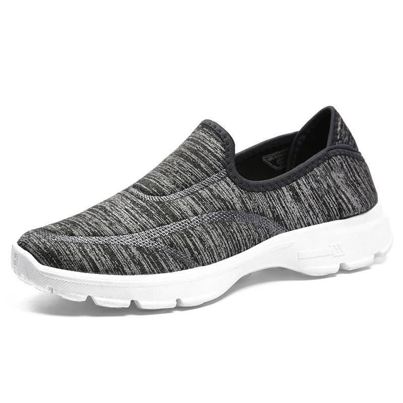 Old Beijing Cloth Shoes Wholesale Mother's Footwear Non-slip Soft Bottom Cheap Walking Casual Shoes Women