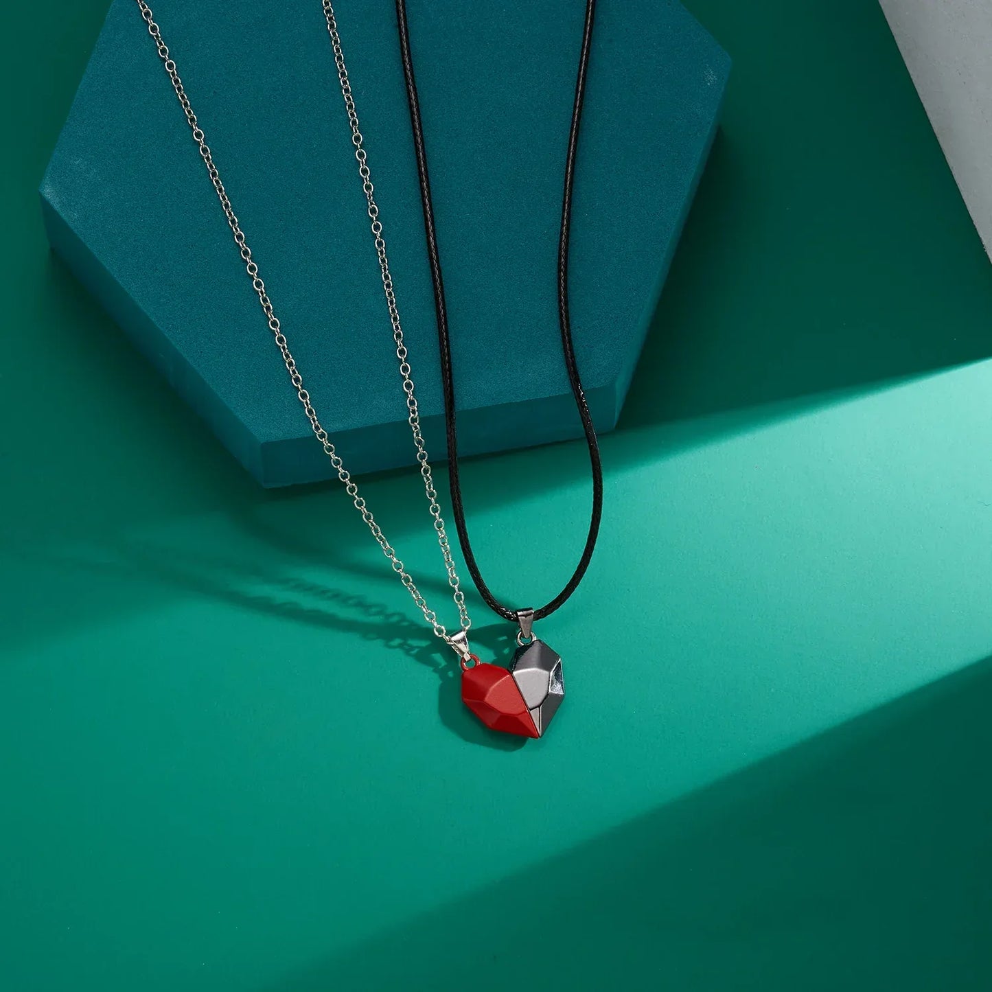 2Pcs Magnetic Heart Couple Necklace For Women Valentine's Day Sweater Chain For Best Friend Lovers Wedding Party Gift Jewelry