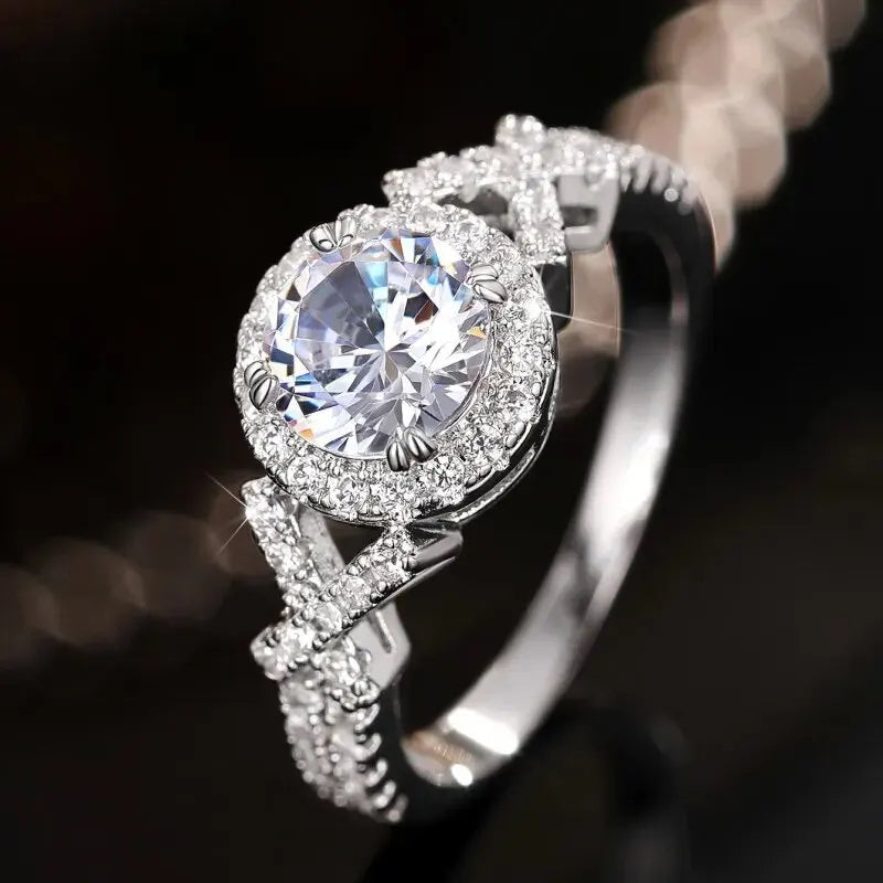 Q525 Women's White Gold Diamond Engagement Ring Round Brilliant Cut Natural G Color Halo Design
