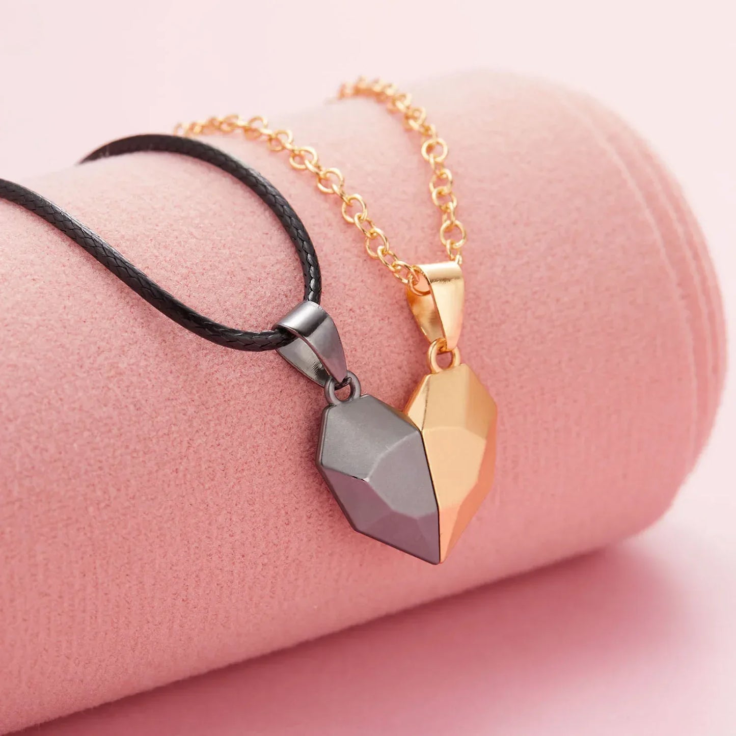 2Pcs Magnetic Heart Couple Necklace For Women Valentine's Day Sweater Chain For Best Friend Lovers Wedding Party Gift Jewelry