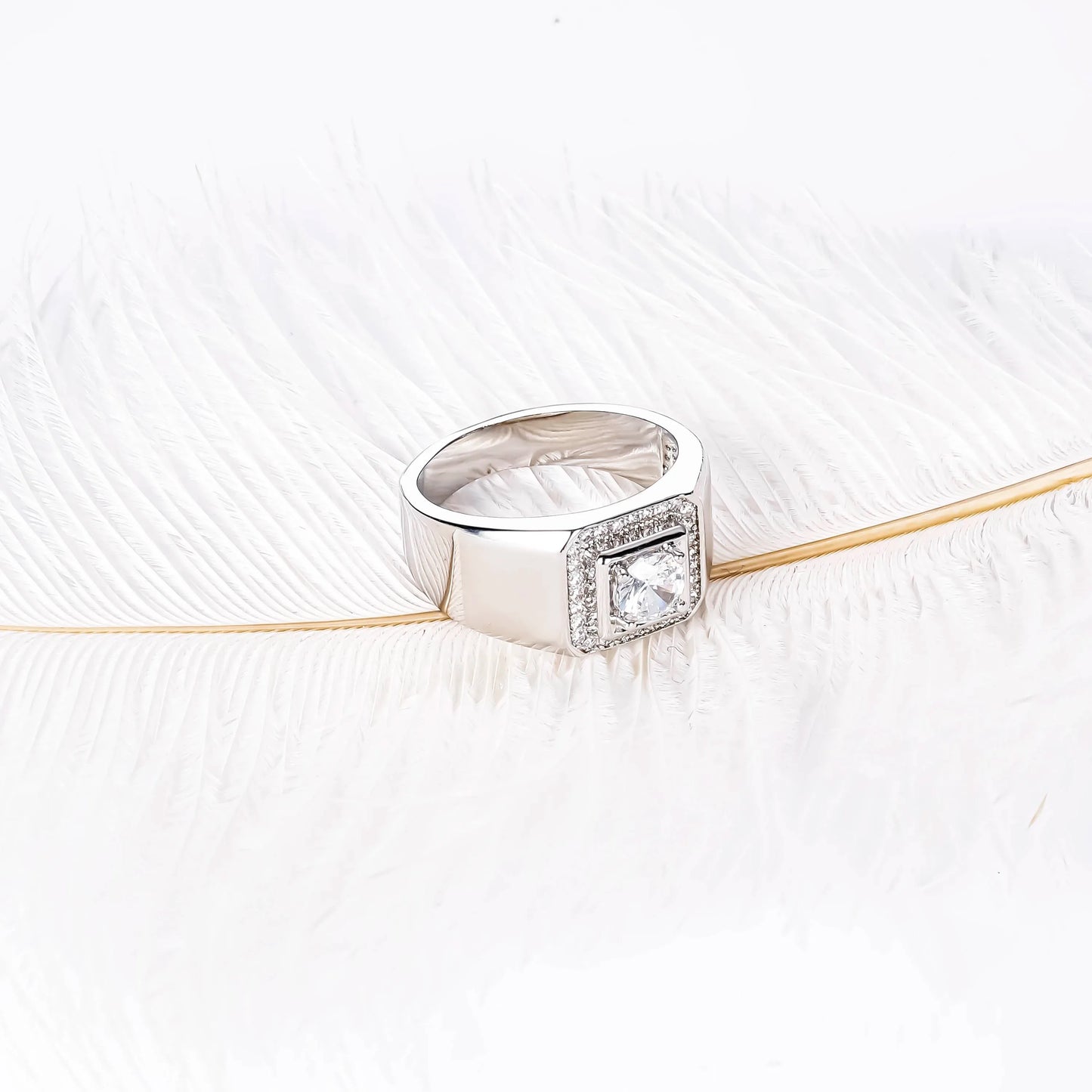 CM Jewelry Wholesale Classic Fashion High Quality Brass Zircon Gemstone Men Man Boys Glossy White Gold Plating Men's Rings