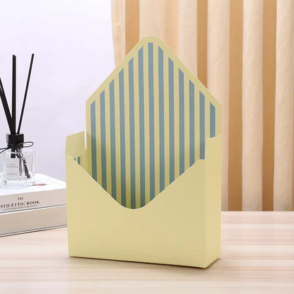 Yiwu China Suppliers Cheap Wholesale Folding Envelope Type Cardboard Paper Luxury Envelope Flower Packing Box for Mother's Day