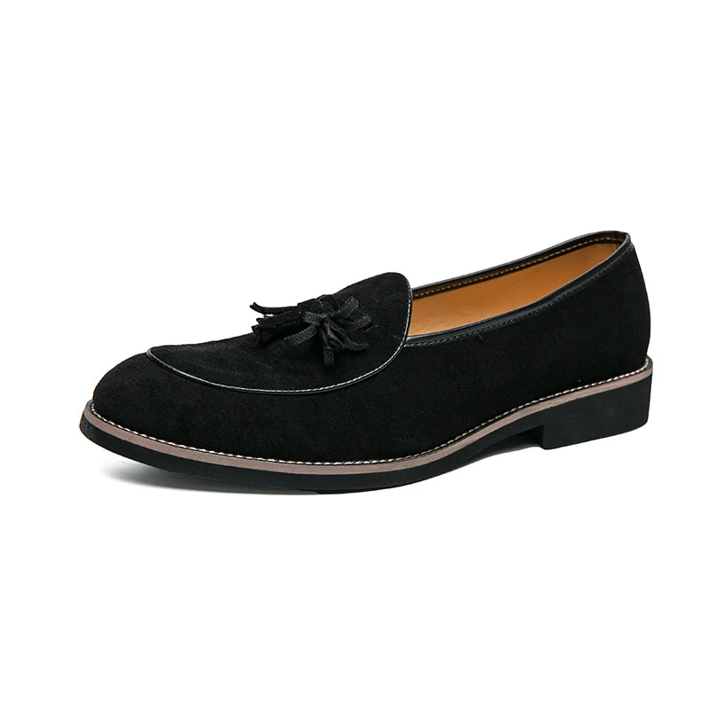 Green Color Faux Suede Breathable Logo Custom Available Wholesale Tassels Loafers Shoes for Men
