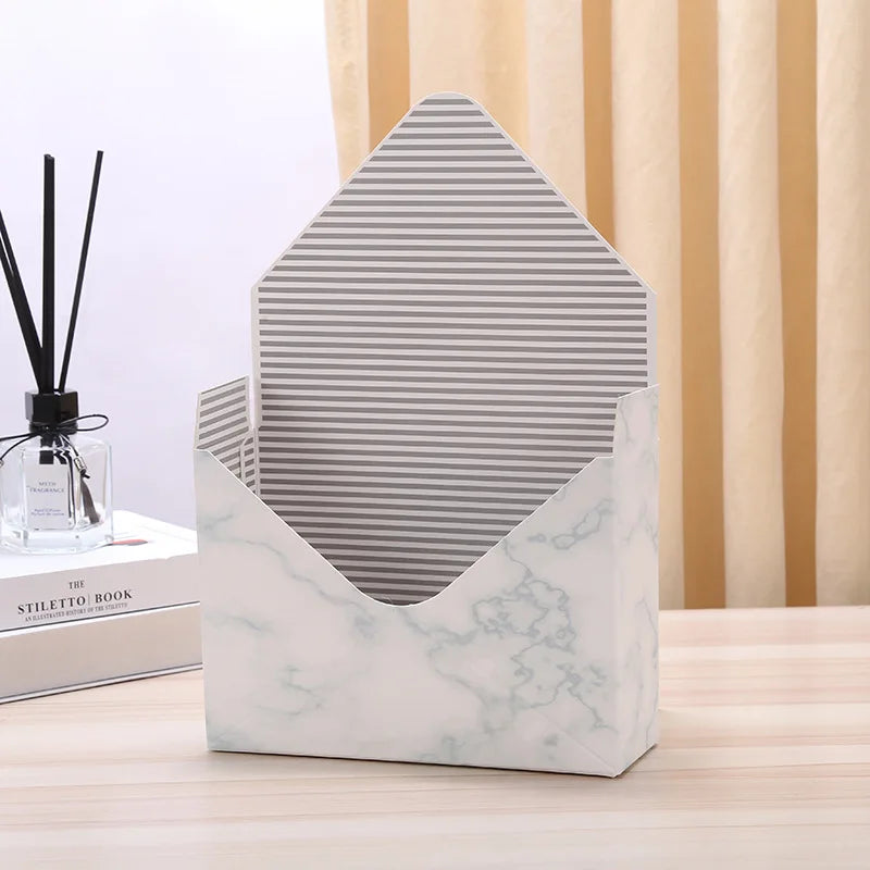 Yiwu China Suppliers Cheap Wholesale Folding Envelope Type Cardboard Paper Luxury Envelope Flower Packing Box for Mother's Day