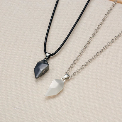 2Pcs Magnetic Heart Couple Necklace For Women Valentine's Day Sweater Chain For Best Friend Lovers Wedding Party Gift Jewelry
