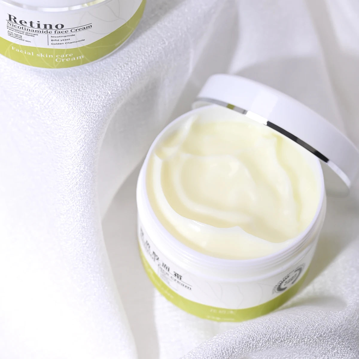 Anti-Aging Retinol  Anti Wrinkle Nicotinamide Whiten Face Cream Reduce Fine Lines Tighten and Whiten the Skin Facial Cream