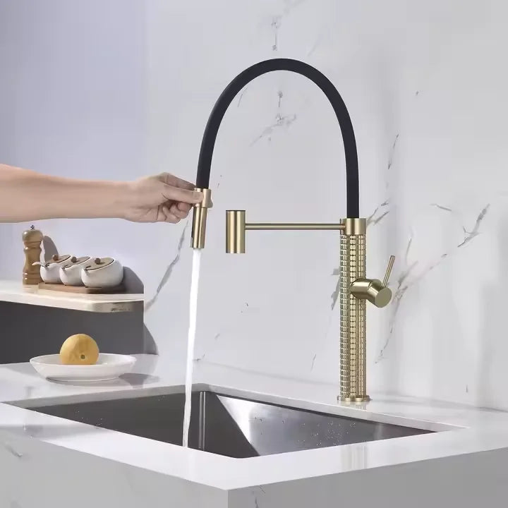 Modern Single Lever Brass Bathroom Faucet Luxury Brushed Gold Kitchen Sink Mixer Pull Spring Spray Cheap Luxury Kitchen Tap